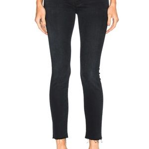 MOTHER Looker Ankle Fray in Blackbird size 26